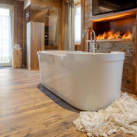 John Luxury Suites Folgaria Esterno foto