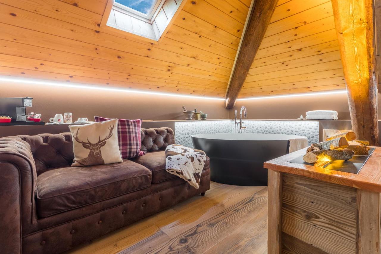 John Luxury Suites Folgaria Esterno foto