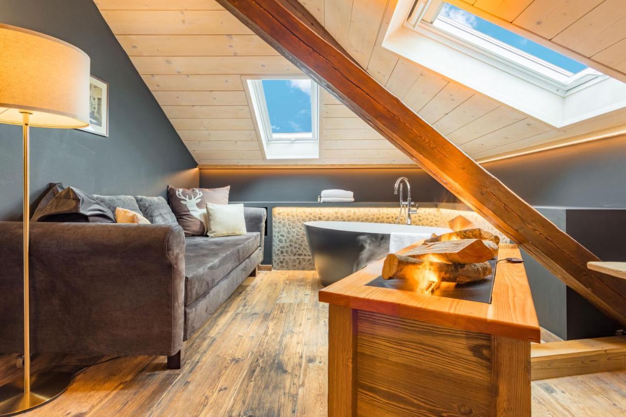 John Luxury Suites Folgaria Esterno foto